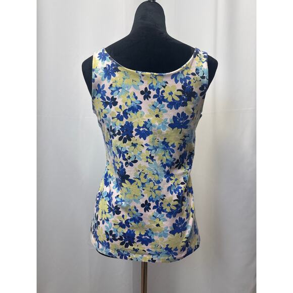 Floral Beachy tank top w/ small built in bra.
Size L Pit to pit 17 - Picture 2 of 5